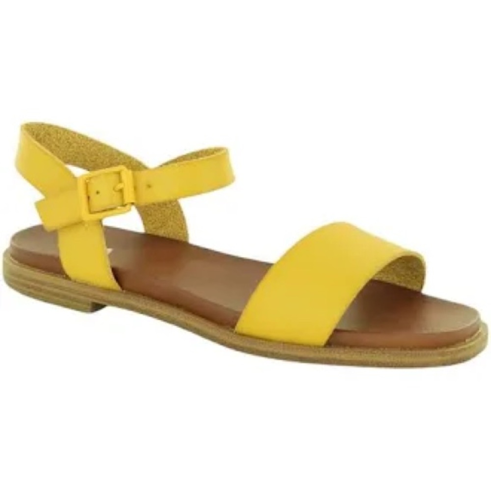 MIA yellow leather single strap casual fun flat sandals  Sz 6